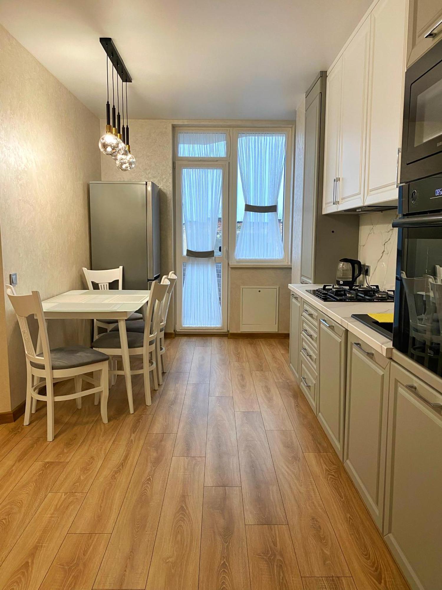 Appartement Apatrment In Khmelnytsky Street Natasha à Lviv Extérieur photo